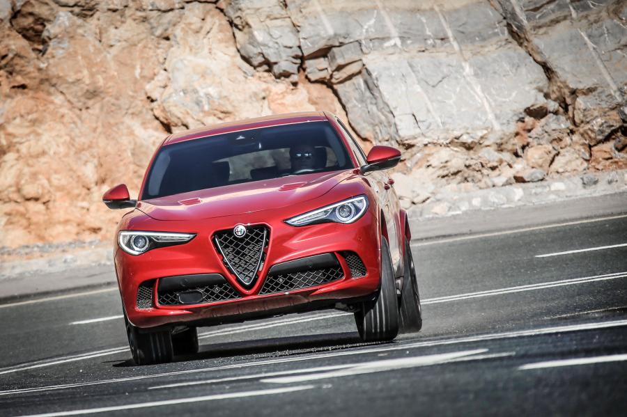  Alfa Romeo Stelvio Quadrifoglio (949) 2017 года  (WW) (фото 27 из 51)